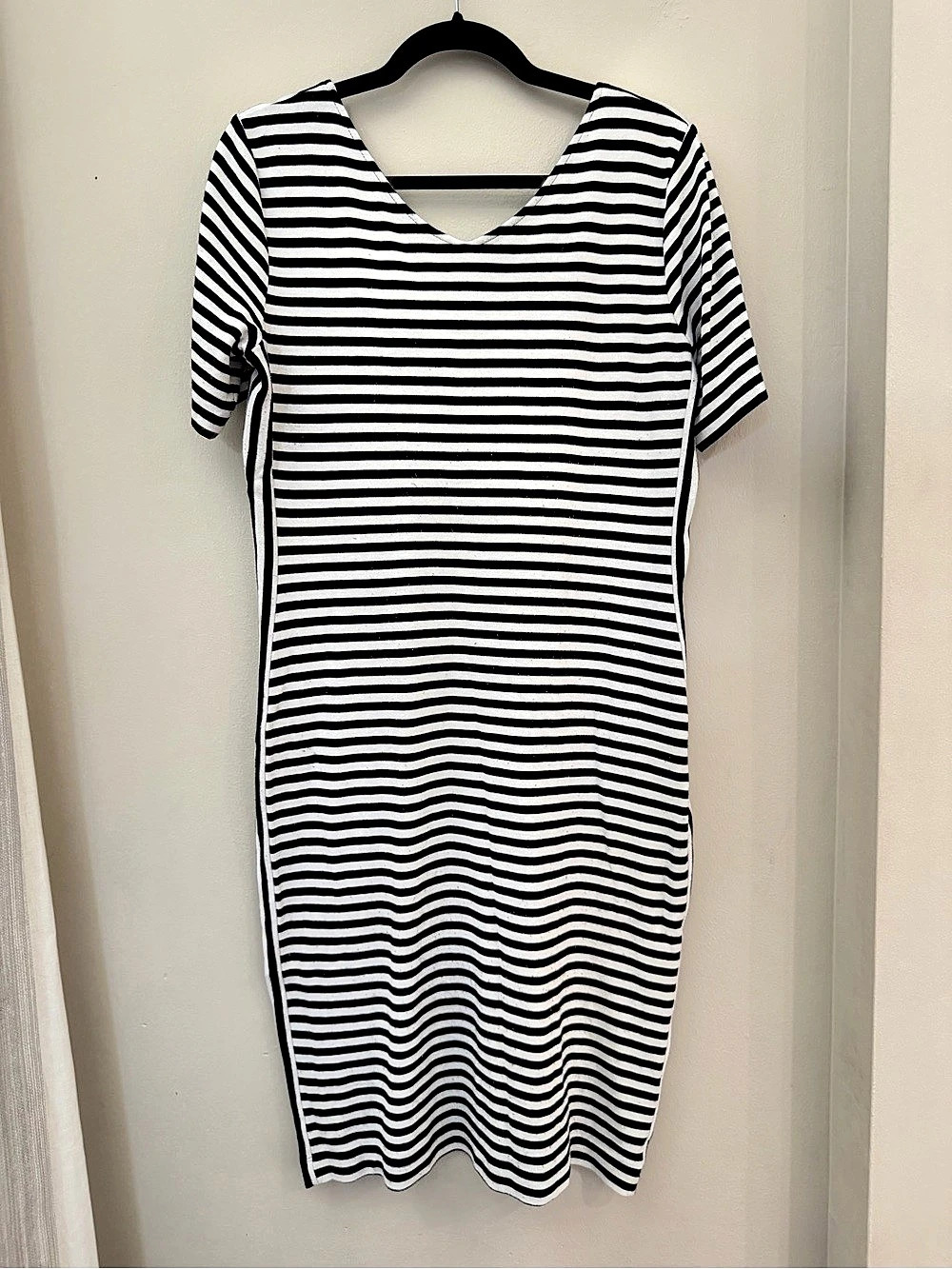 Ann Taylor Striped Dress in Black & White Size Large